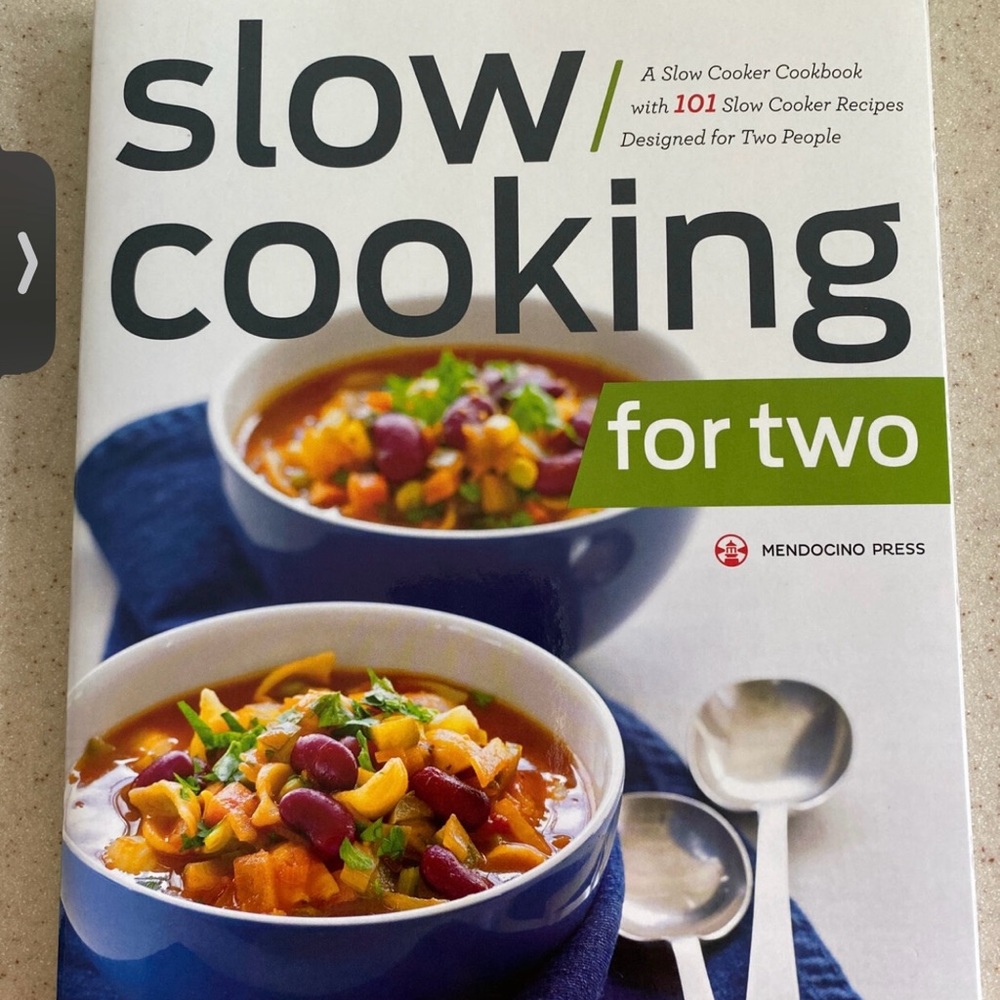 Slow cooking recipes book